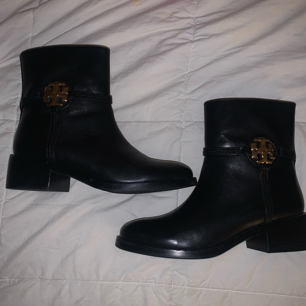 Tory Burch 45 mm bootie